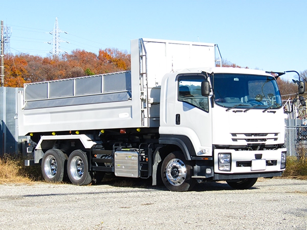 運送業許可（貨物自動車運送事業許可など）