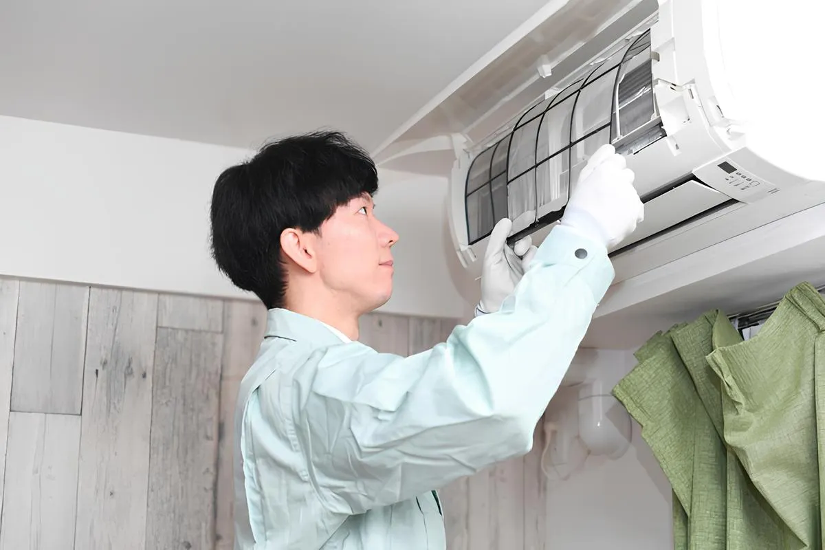 家庭用エアコンクリーニングのイメージ