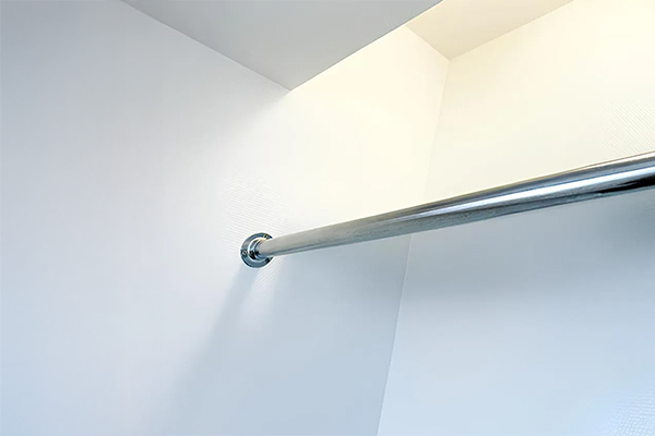 ハンガーパイプの取り付けのイメージ