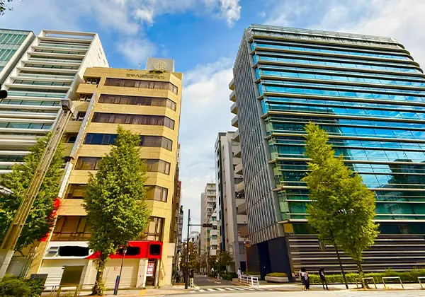 オフィスビル周囲(駐車場含む)のイメージ