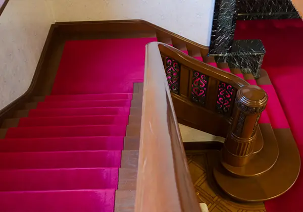 ホテル・商業施設など広面積の清掃を依頼したい管理者のイメージ