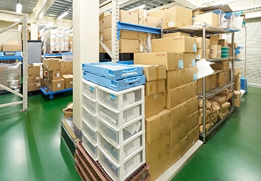 ビルの共用部やテナントのバックヤードにコバエが増え始めた方のイメージ