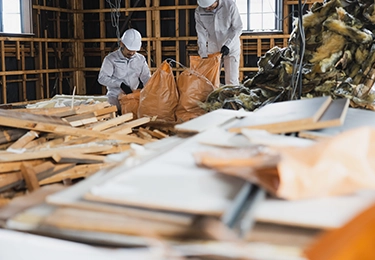 引っ越し・改装・閉店などで大量の廃棄物が一気に出るタイミングのイメージ