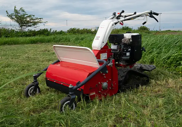 草刈り機の様子