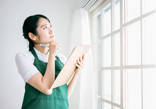 億劫なカーテン掃除のイメージ