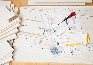 家具を買ったけど、説明書を見ても組み立てられない…という方のイメージ