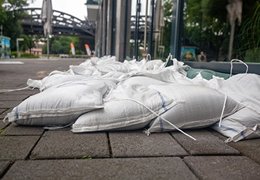 飲食店の店頭のイメージ