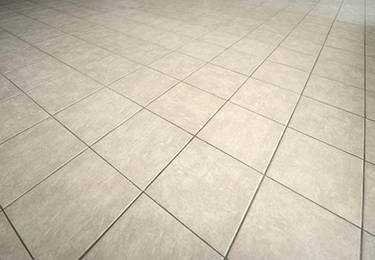 毎日掃除しているのに、黒ずみや泥汚れが落ちなくて困っているイメージ"