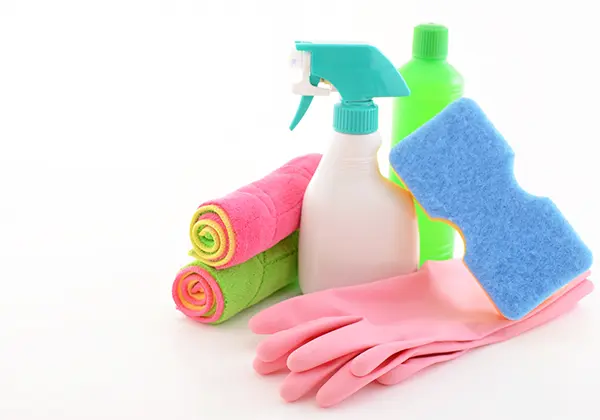 クリーニングの洗剤・道具のイメージ