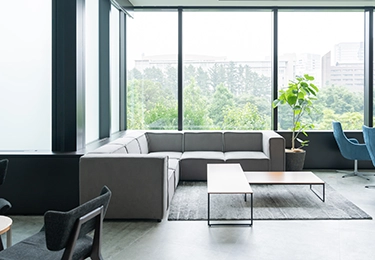 店舗（前面ガラス4㎡＋出入口1枚）のイメージ