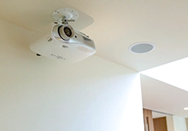 戸建てリビング（ホームシアター導入）のイメージ