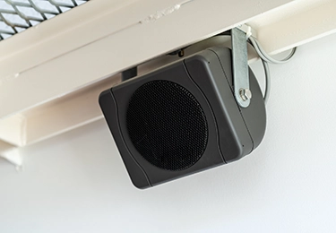 複数台のスピーカーを連動して設置したいなイメージ