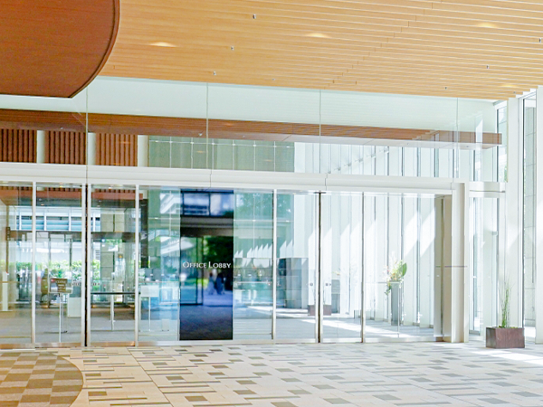商業施設(入口自動ドア 2台)のイメージ