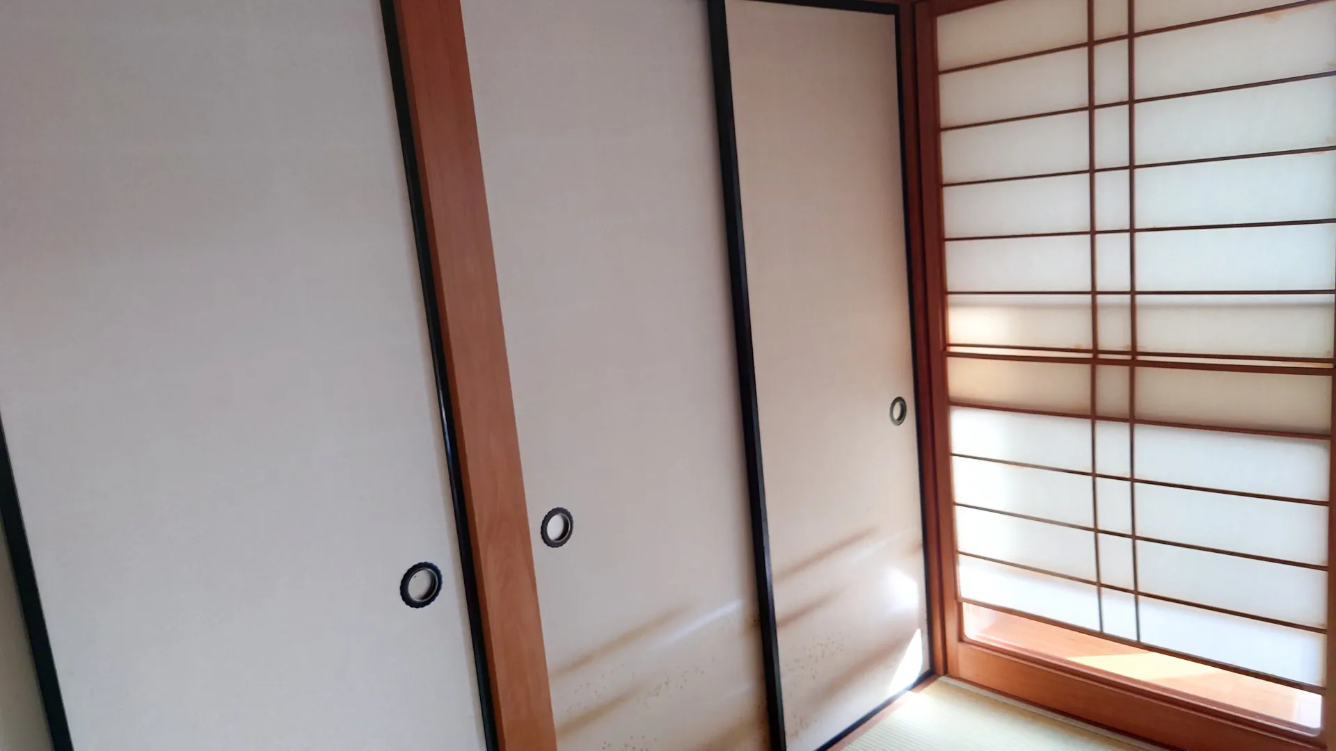 障子・襖の汚れや破れが気になる方のイメージ