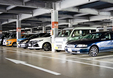 オフィスビル地下駐車場（5台）のイメージ"