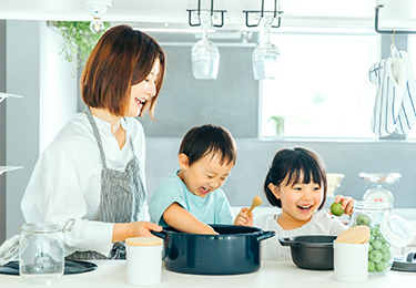 小さなお子さまがいる家庭のイメージ