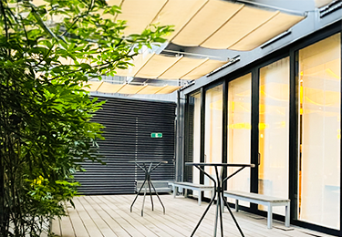 社屋や施設の熱対策をしたい企業様のイメージ