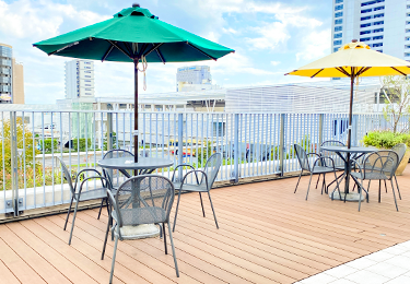 景観重視のカフェ・商業施設のイメージ