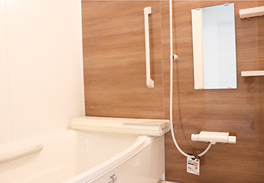 高齢者在宅の戸建て住宅のイメージ