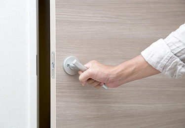 ドアノブの動きが悪くなってきたのイメージ