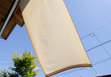 医療施設(窓ガラス前の遮熱対策)のイメージ