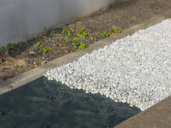 大型施設や倉庫の外周整備をしたい企業のイメージ