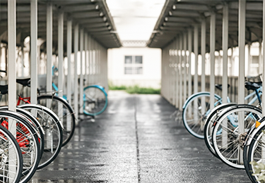 駐輪スペースの整備に課題を感じている企業のイメージ