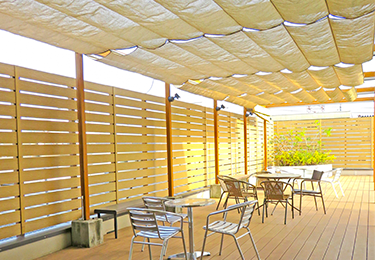 テラス席を有効活用したいカフェ・レストランのイメージ