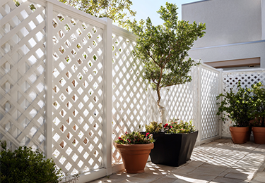 耐久性の高いフェンスを導入したい法人のイメージ