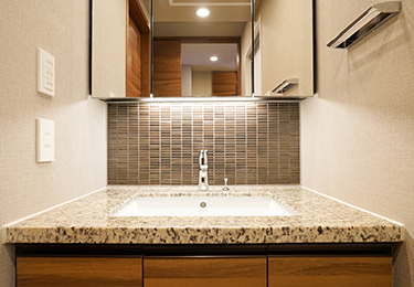 入退去前の美装が必要な不動産業者のイメージ