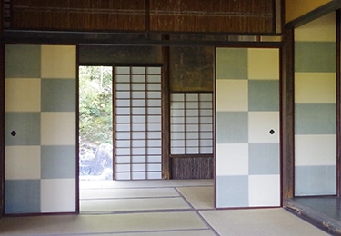 きれいな屋根のお店のイメージ