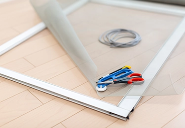 破れやたるみが気になってきたイメージ