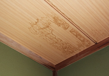 白木の黄ばみや黒ずみが気になるにのイメージ