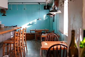 飲食店舗（厨房側壁）のイメージ