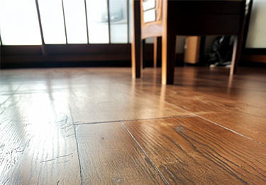 長年メンテナンスをしていない床(約40㎡)のイメージ